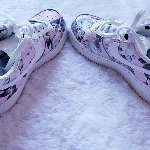 New Womens Nike Air Force 1 Low Floral Rose - Picture 4 of 7